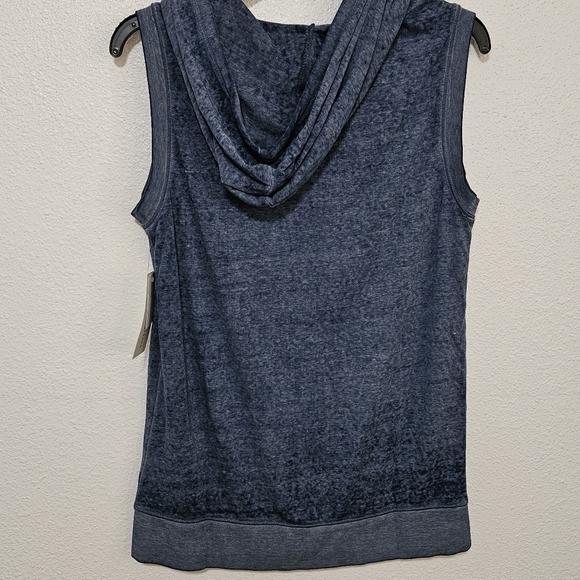 NWT Threads 4 Thought hoodie zip up size medium - Picture 11 of 16